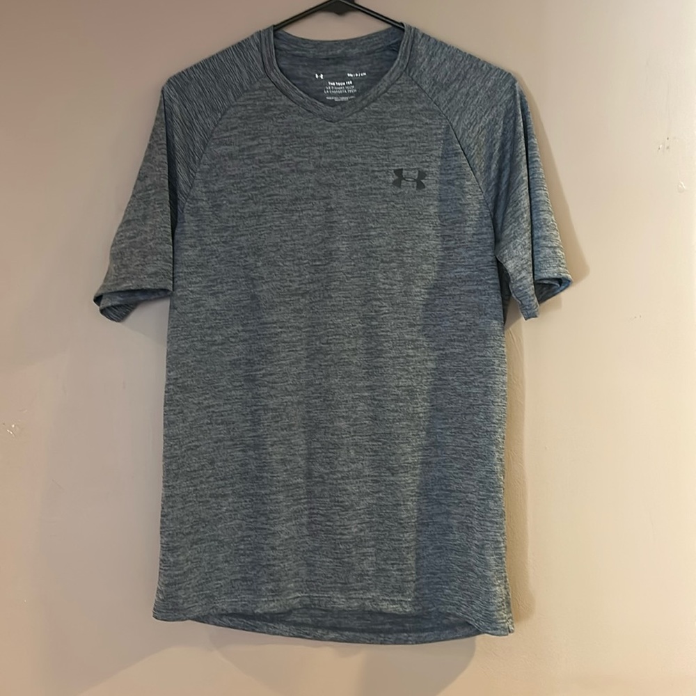 Men's UA Tech™ V-Neck Short Sleeve